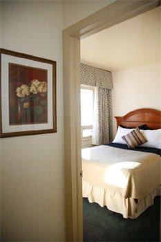 Red Arrow Inn & Suites, A Travelodge By Wyndham Montrose Exteriör bild