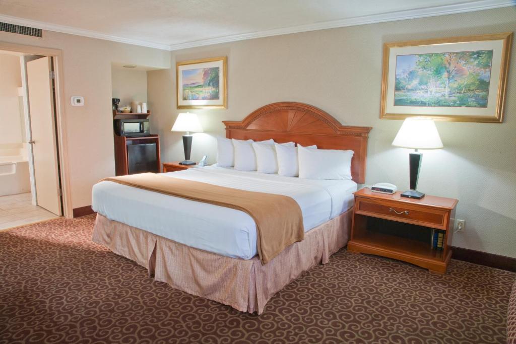 Red Arrow Inn & Suites, A Travelodge By Wyndham Montrose Rum bild