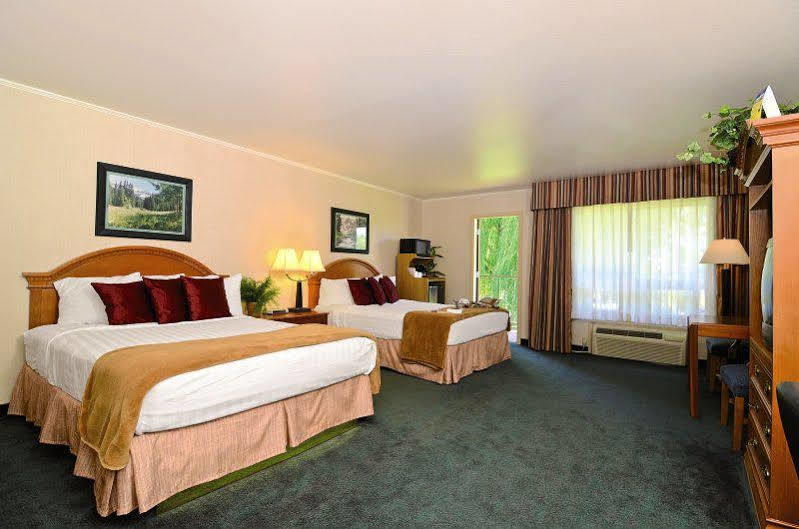 Red Arrow Inn & Suites, A Travelodge By Wyndham Montrose Exteriör bild
